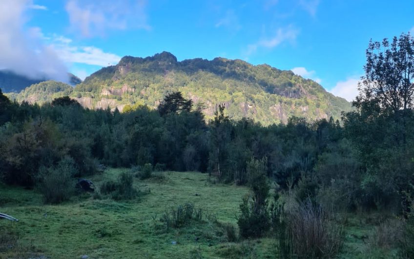 VENDE TERRENO DE 11 HECTÀREAS EN PTO. AYSEN