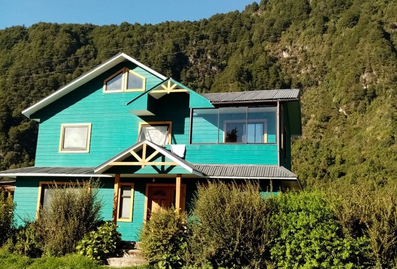 SE VENDE PARCELA CON CASA HABITACION EN UN ENTORNO NATURAL