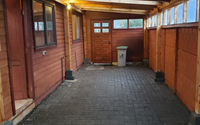 VENDE PROPIEDAD HABITACIONAL EN PATAGONIA CHILENA.                                                                                                                                                                                                                                                                                                                                                                                                                                                                                                                                                                                                                                 