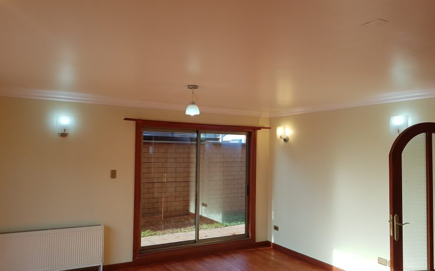 VENDE PROPIEDAD HABITACIONAL EN PATAGONIA CHILENA.                                                                                                                                                                                                                                                                                                                                                                                                                                                                                                                                                                                                                                 