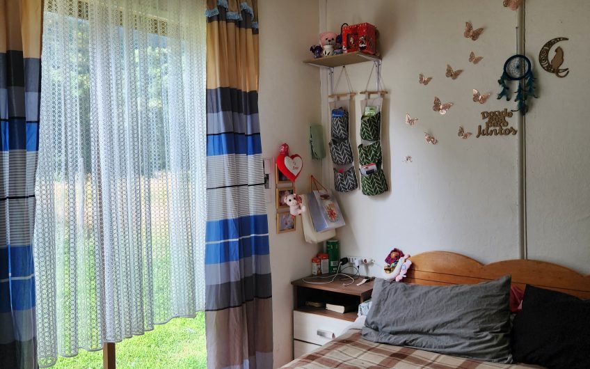 SE VENDE TERRENO CON DOS CASAS Y PLUS DE HERMOSO RÍO