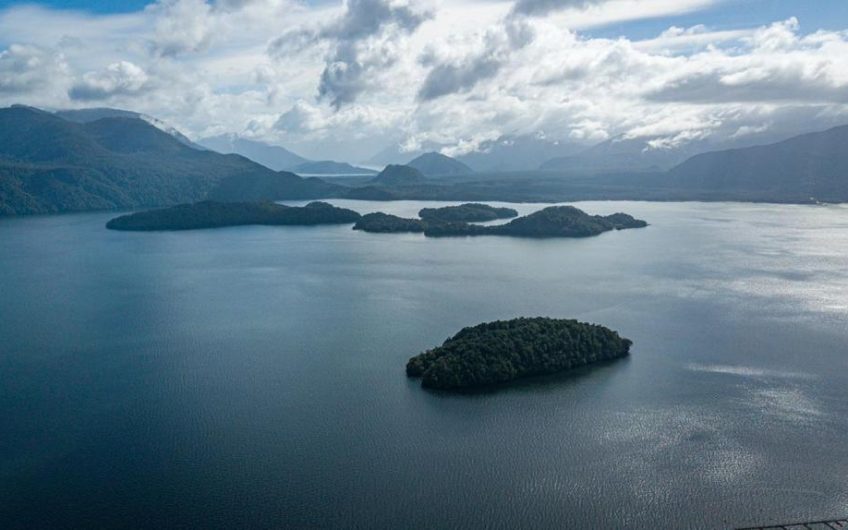 SE VENDE TERRENO DE 3 HECTÁREAS EN SECTOR BAHIA PLAYAS BLANCAS                                    FIORDO AYSÉN – PATAGONIA CHILENA