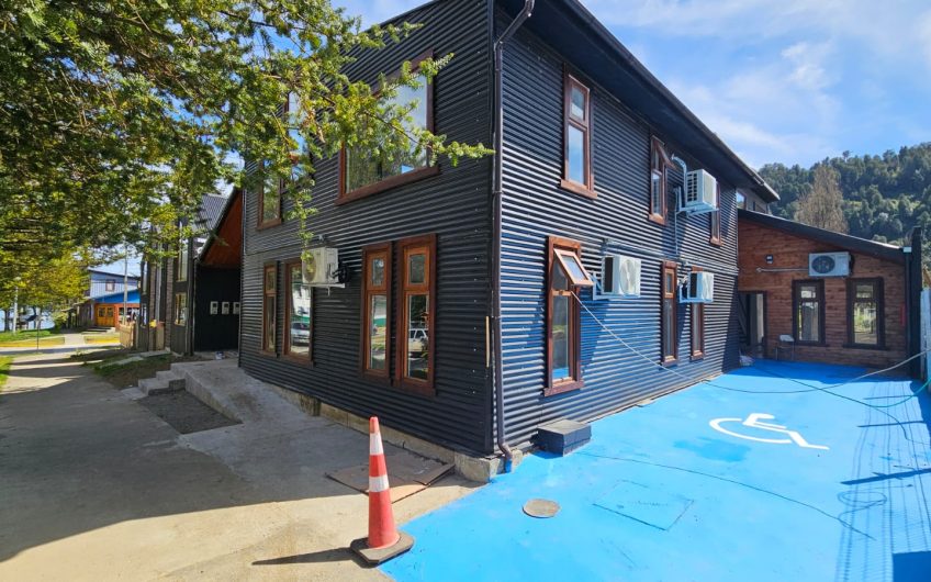 Edificio de Oficinas en Venta / Arriendo / Permuta – Puerto Cisnes.