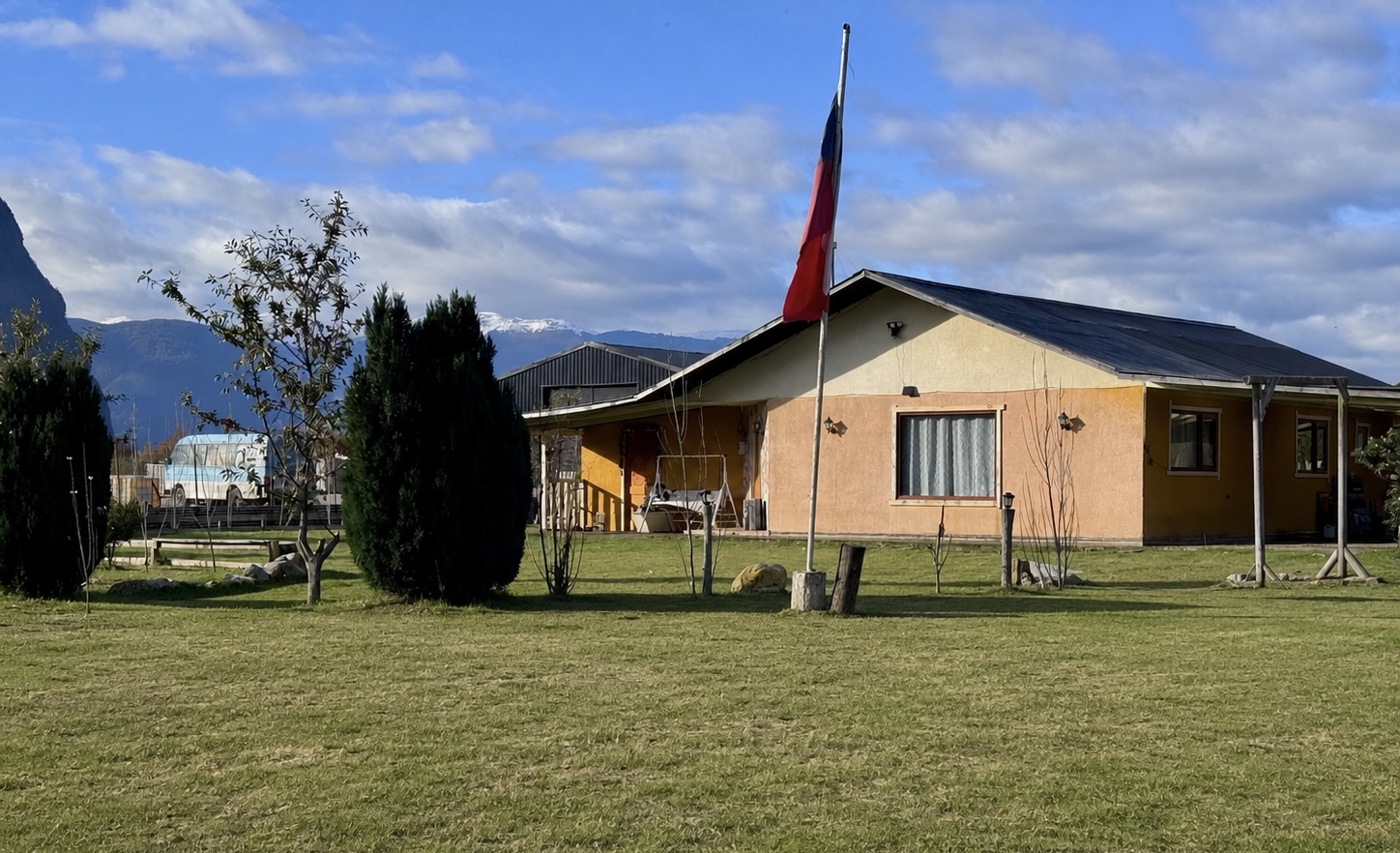 🏡 Se vende hermosa propiedad completamente amoblada a solo 7 minutos de Puerto Aysén – Ruta X-240, camino Aysén–Chacabuco 🏡