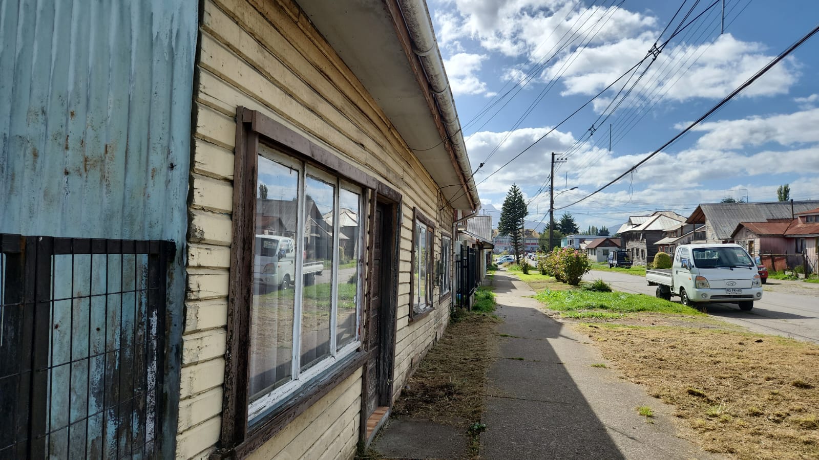 🏙️Venta de Dos Propiedades Conectadas en Sector Céntrico – Puerto Aysén 🏙️
