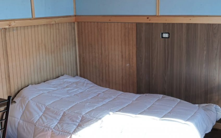 PROPIEDAD EN VENTA – CABAÑA EN PACELA DE 5000 m².