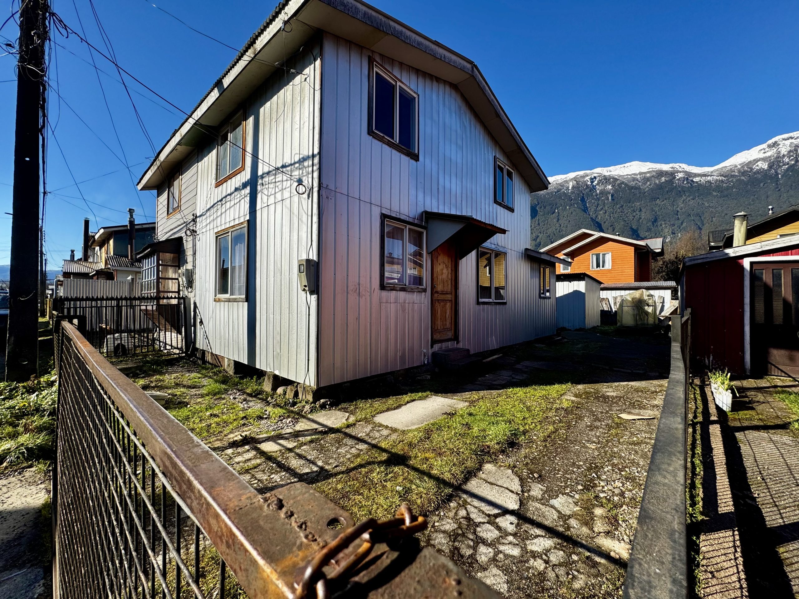 PROPIEDAD EN VENTA "VILLA LOS CÓNDORES", RIBERA SUR, PUERTO AYSÉN.